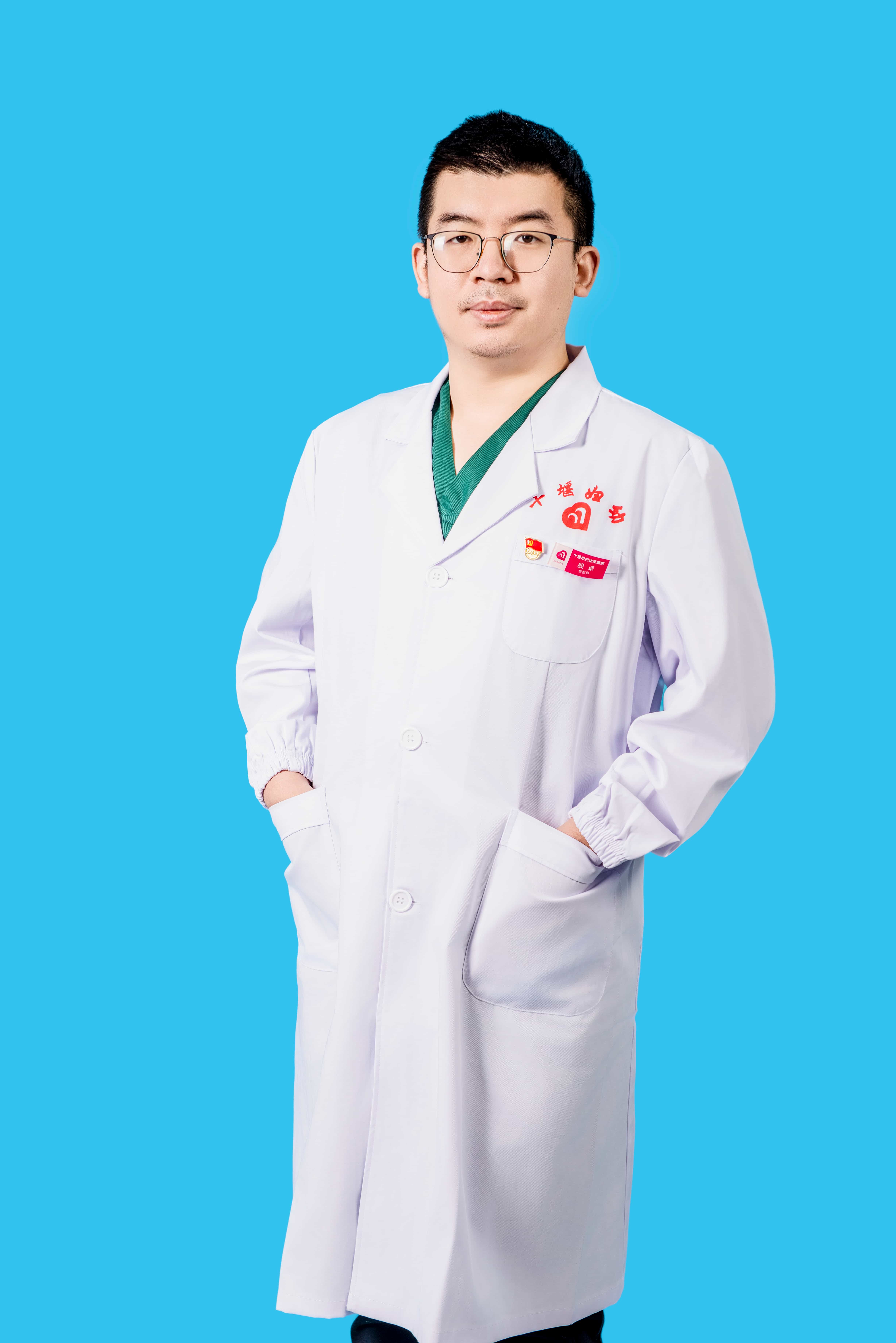 殷卓